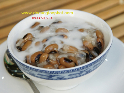 Chè đậu trắng ngon bùi trong từng hạt đậu